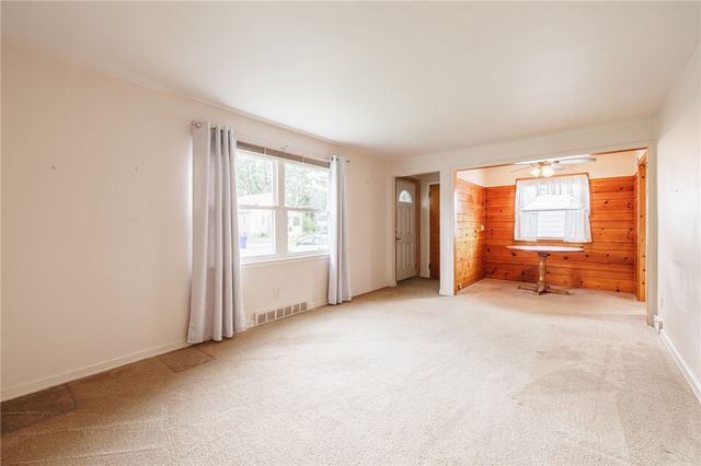 325 Cravenwood Avenue, Greece, NY 14616