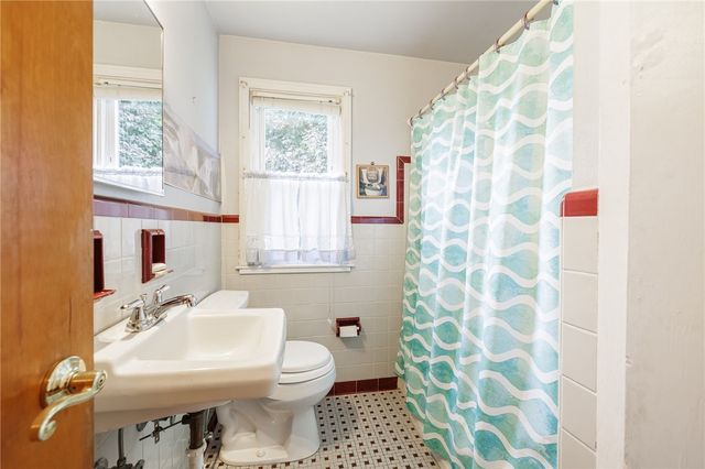 325 Cravenwood Avenue, Greece, NY 14616