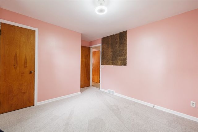 325 Cravenwood Avenue, Greece, NY 14616