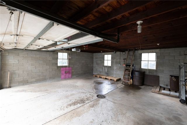 325 Cravenwood Avenue, Greece, NY 14616