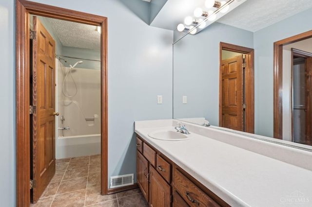 4733 Donham Drive, Middletown, OH 45042