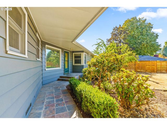 341 RANSOM Ct, Eugene, OR 97401