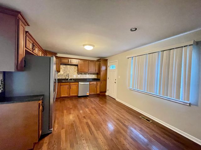 245 Healy Avenue, Romeoville, IL 60446
