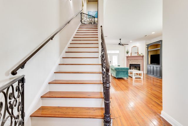 100 Derby Lane, Lafayette, LA 70508