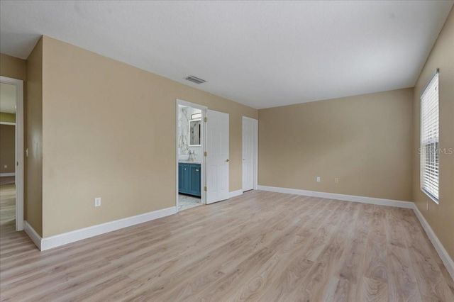 19149 DOVE CREEK DRIVE, Tampa, FL 33647
