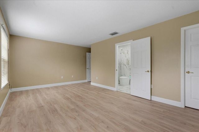 19149 DOVE CREEK DRIVE, Tampa, FL 33647