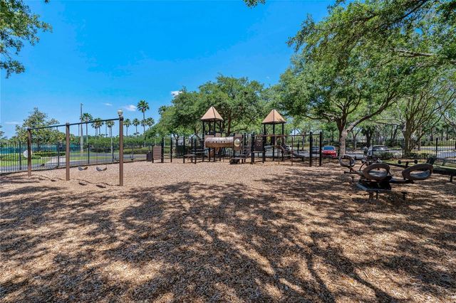 19149 DOVE CREEK DRIVE, Tampa, FL 33647