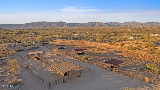 21620 W Buckwheat Lane, Congress, AZ 85332