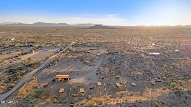 21620 W Buckwheat Lane, Congress, AZ 85332