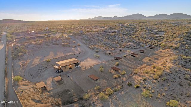 21620 W Buckwheat Lane, Congress, AZ 85332