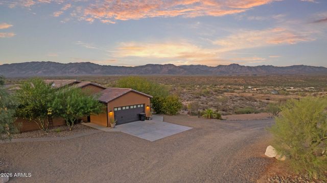 21620 W Buckwheat Lane, Congress, AZ 85332