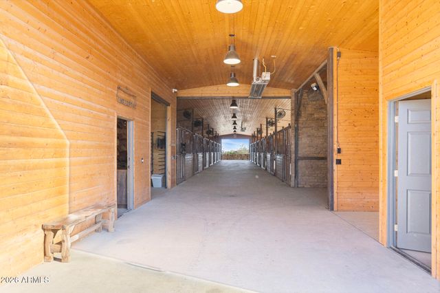 21620 W Buckwheat Lane, Congress, AZ 85332