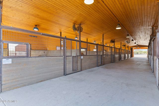 21620 W Buckwheat Lane, Congress, AZ 85332