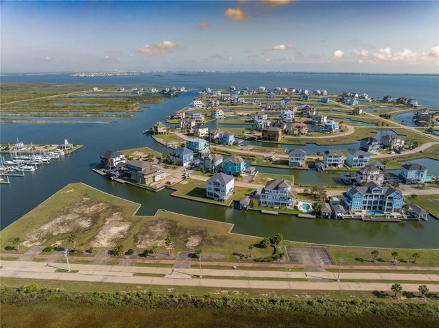 41 Shell Key, Hitchcock, TX 77563
