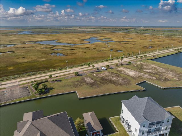 41 Shell Key, Hitchcock, TX 77563