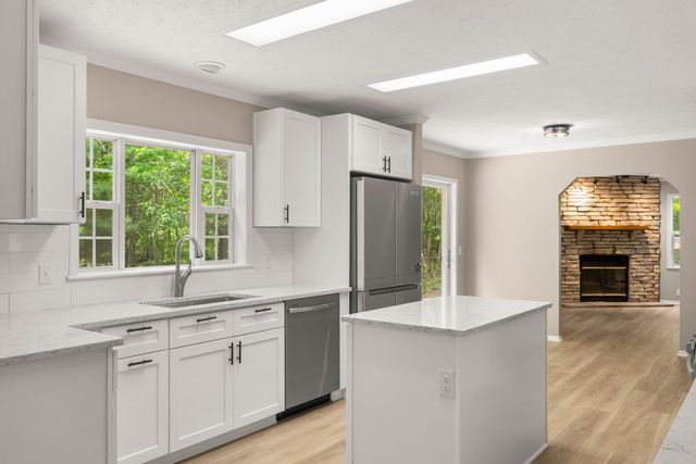 13726 Jennifer Road, Grand Haven, MI 49417