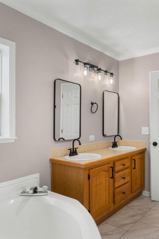 13726 Jennifer Road, Grand Haven, MI 49417