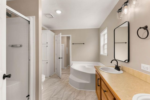 13726 Jennifer Road, Grand Haven, MI 49417