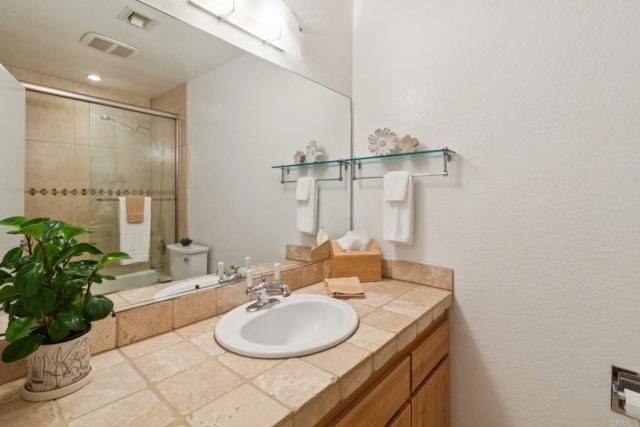 1092 Hidden Vale Drive, Vista, CA 92081