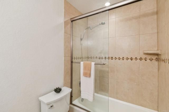 1092 Hidden Vale Drive, Vista, CA 92081