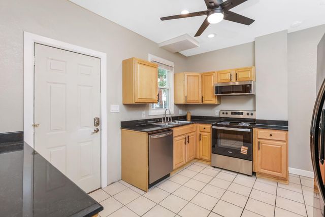 412 E Oakland Avenue, 412, Columbus, OH 43202