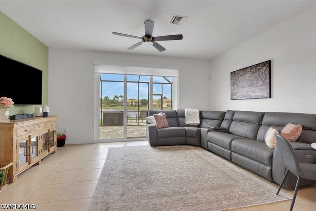 1557 Birdie DR, Naples, FL 34120