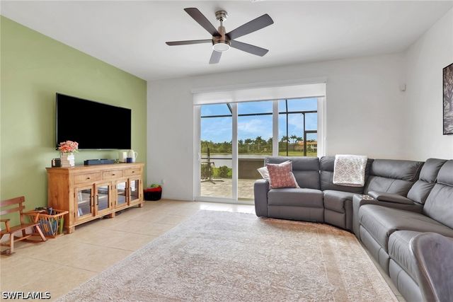 1557 Birdie DR, Naples, FL 34120