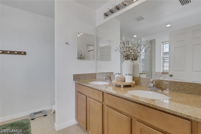 1557 Birdie DR, Naples, FL 34120