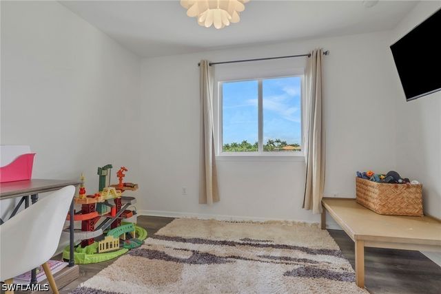 1557 Birdie DR, Naples, FL 34120