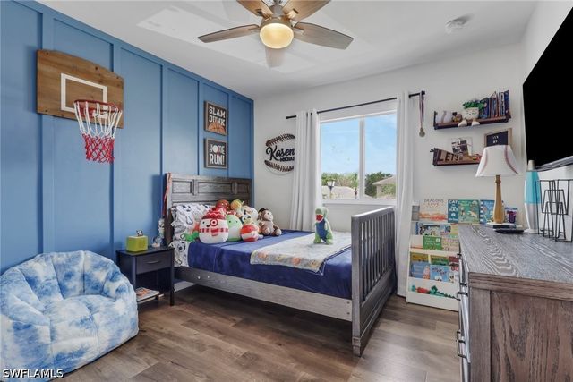 1557 Birdie DR, Naples, FL 34120