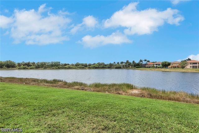 1557 Birdie DR, Naples, FL 34120