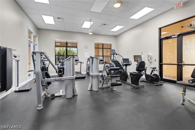 1557 Birdie DR, Naples, FL 34120