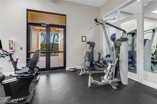 1557 Birdie DR, Naples, FL 34120