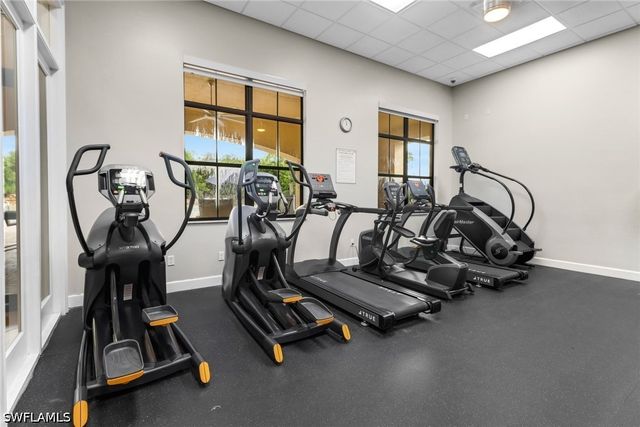 1557 Birdie DR, Naples, FL 34120