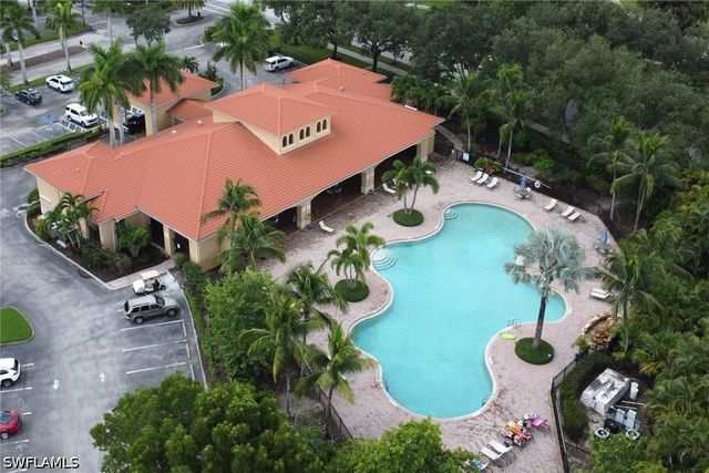 1557 Birdie DR, Naples, FL 34120