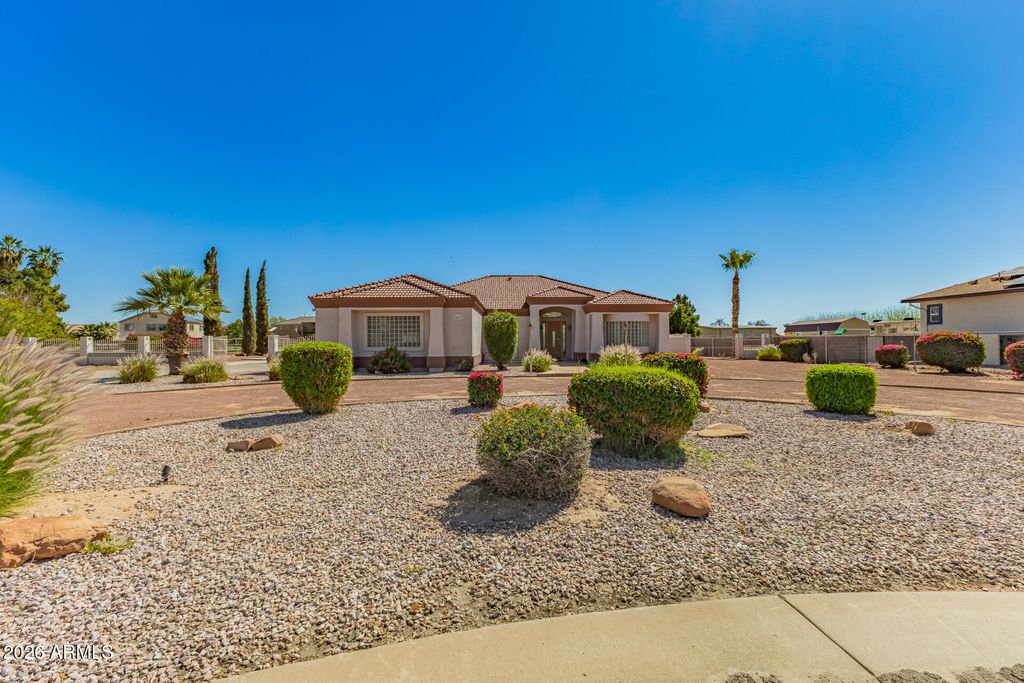 16037 W WADE Lane, Goodyear, AZ 85338