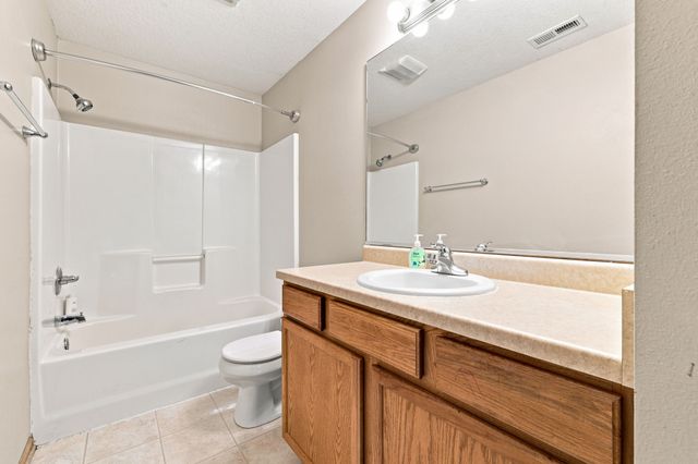 704 SW 50th Street, Ankeny, IA 50023