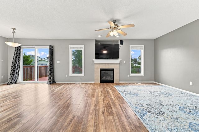 704 SW 50th Street, Ankeny, IA 50023