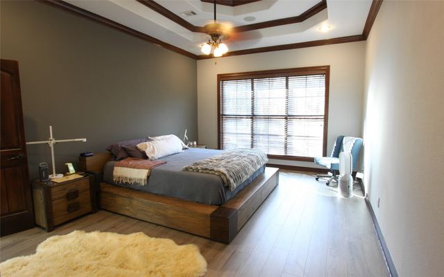 284 Stonewolf Court, Gordonville, TX 76245