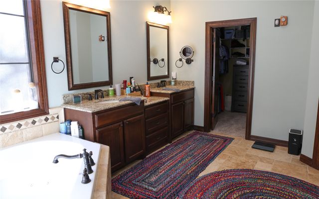 284 Stonewolf Court, Gordonville, TX 76245