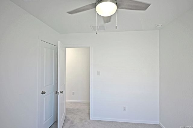 6718 Marble Ridge, Elmendorf, TX 78112