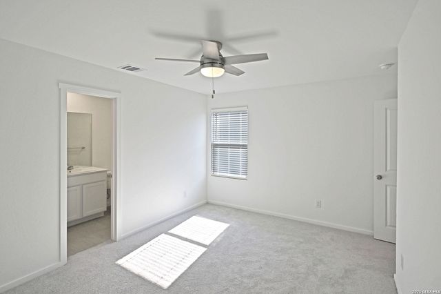 6718 Marble Ridge, Elmendorf, TX 78112