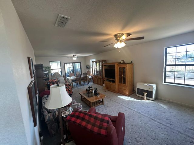 8213 E Monte Vista Ave, Denair, CA 95316
