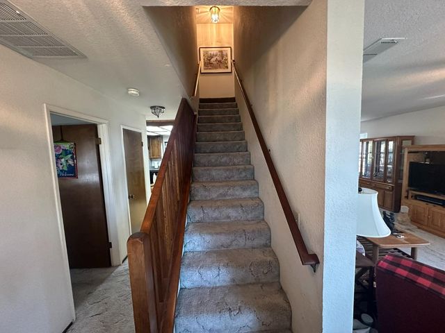 8213 E Monte Vista Ave, Denair, CA 95316