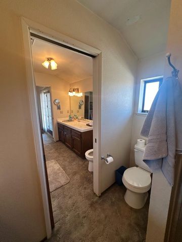 8213 E Monte Vista Ave, Denair, CA 95316