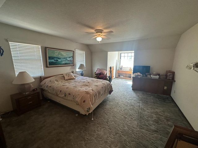 8213 E Monte Vista Ave, Denair, CA 95316