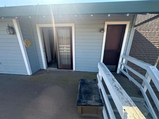 8213 E Monte Vista Ave, Denair, CA 95316