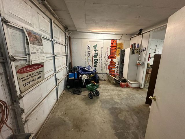8213 E Monte Vista Ave, Denair, CA 95316