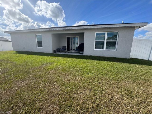 7024 Hero CIR, Labelle, FL 33935