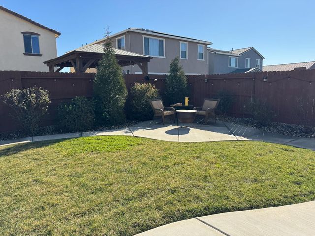 7009 Fox Trot Way, Roseville, CA 95747